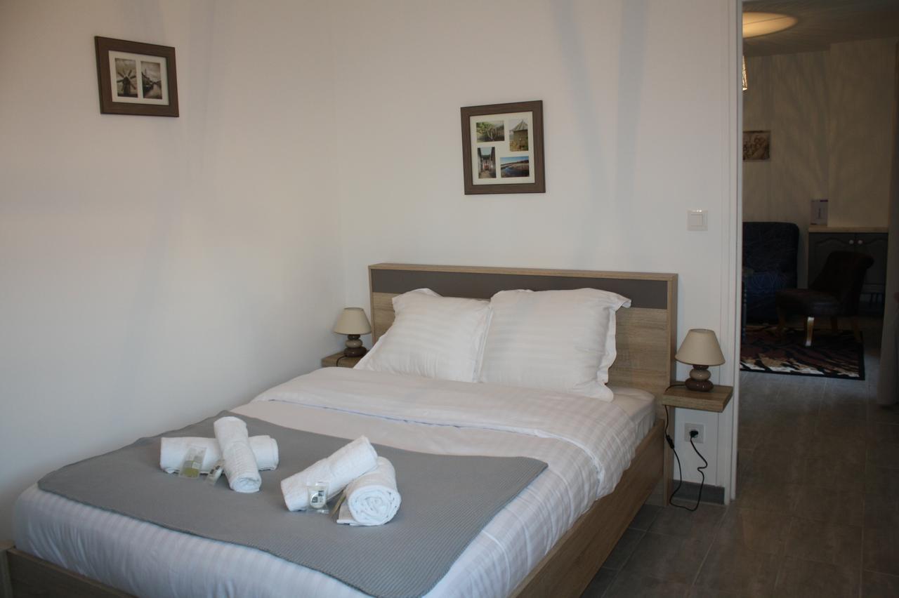 Logis Hotel Chemin Des Dames Le Relais De Fleurette Pontavert Екстер'єр фото